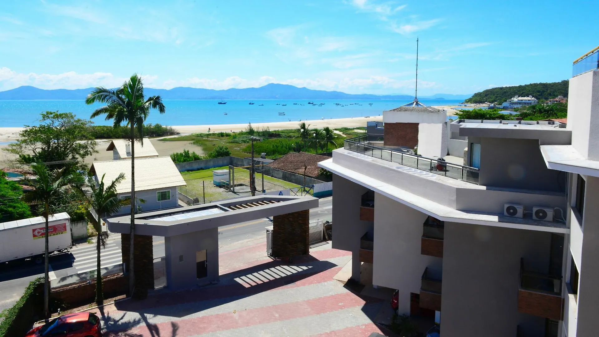 Boulevard Ponta Das Canas Governador Celso Ramos